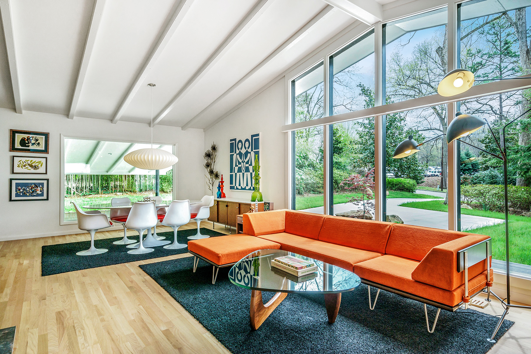 Raleigh ITB modernist house sold by Hillman Real Estate Group's Renee Hillman Ocotea