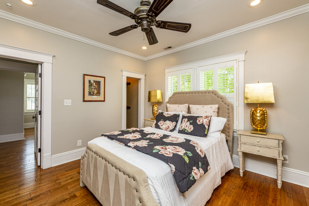 208 Ashe Ave Raleigh NC 27605 – Hillman Real Estate Group at eXp Realty