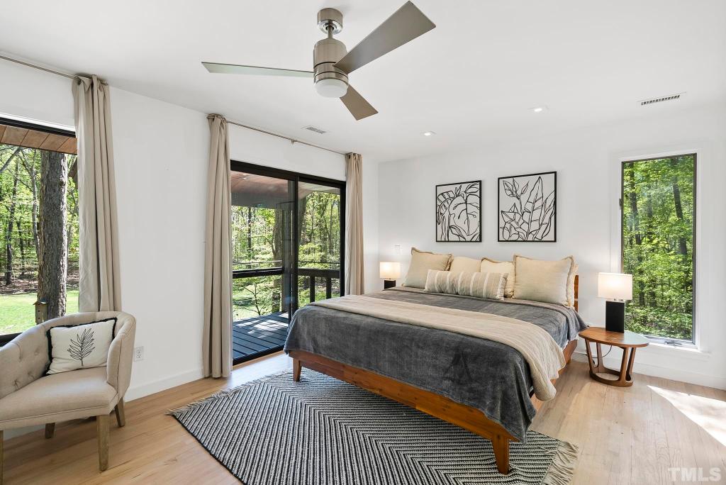 246 Coeur Du Bois Lane Primary Suite