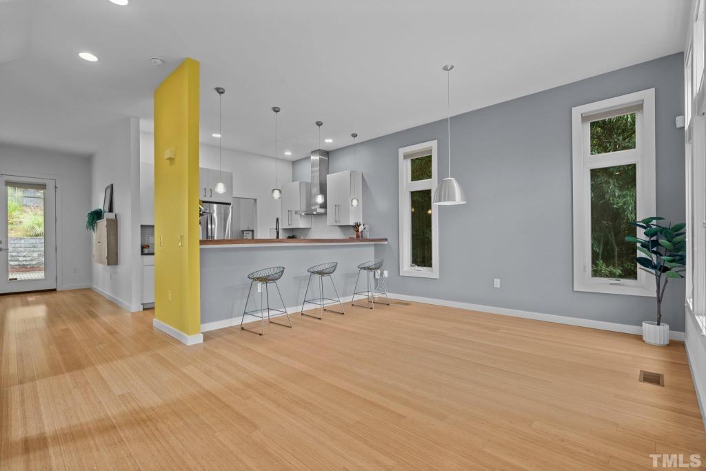 MHTOM- 223 Greene Street Kitchen