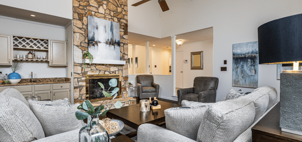 Vestavia Woods sitting room