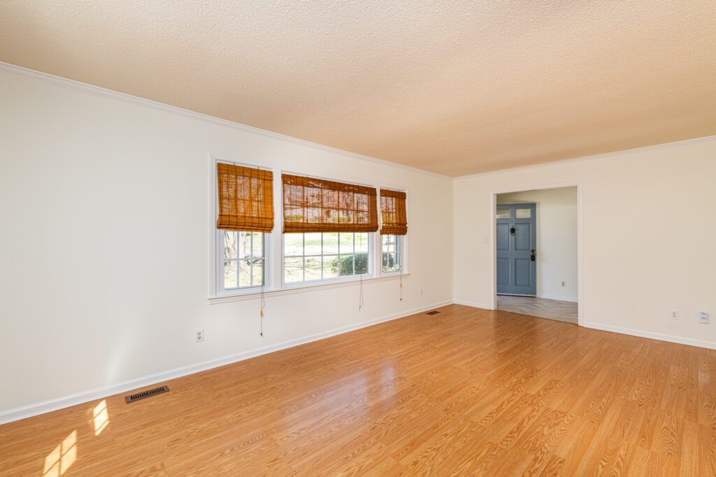 5500 Farley Drive Raleigh NC 27609 - Hillman Real Estate Group at eXp Realty