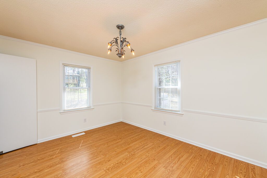 5500 Farley Drive Raleigh NC 27609 - Hillman Real Estate Group at eXp Realty