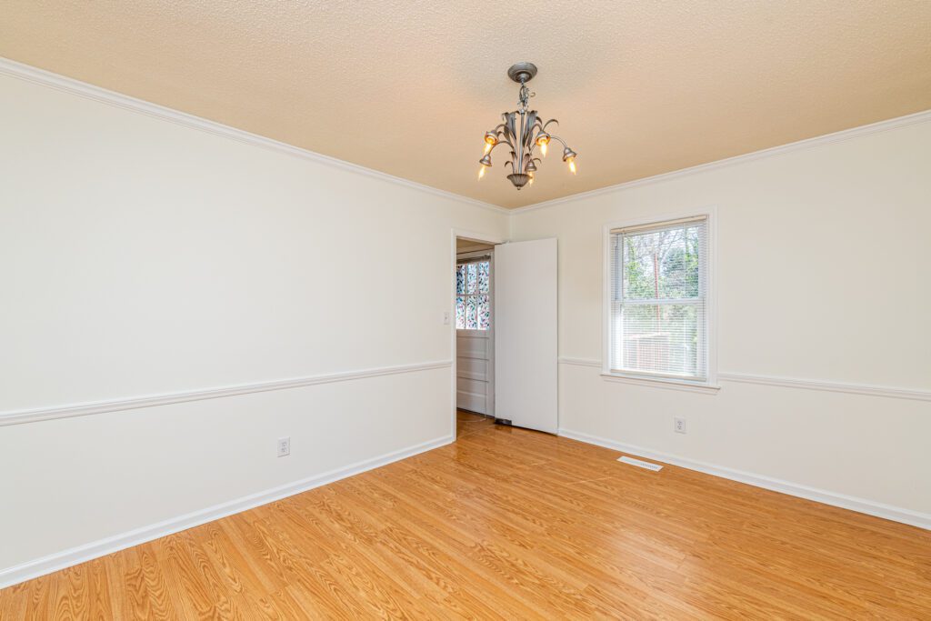 5500 Farley Drive Raleigh NC 27609 - Hillman Real Estate Group at eXp Realty