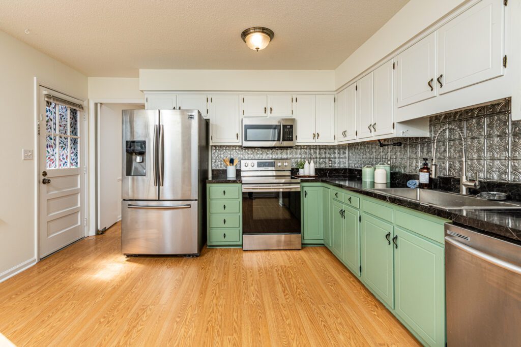 5500 Farley Drive Raleigh NC 27609 - Hillman Real Estate Group at eXp Realty