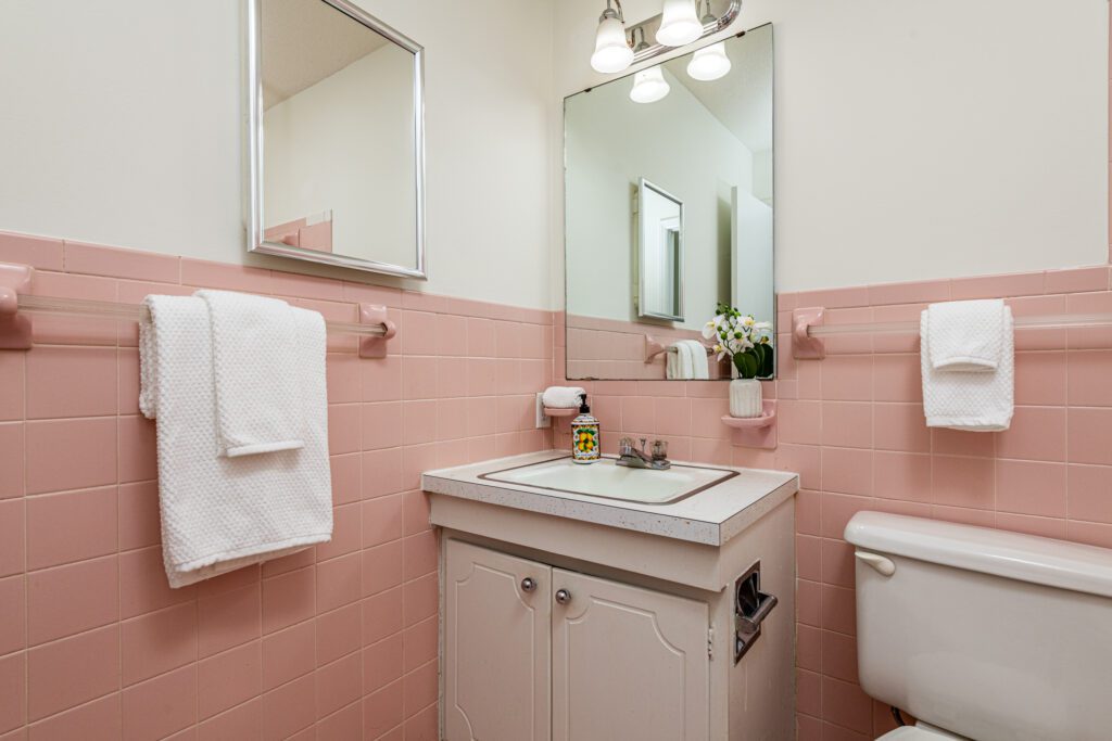 5500 Farley Drive Raleigh NC 27609 - Hillman Real Estate Group at eXp Realty