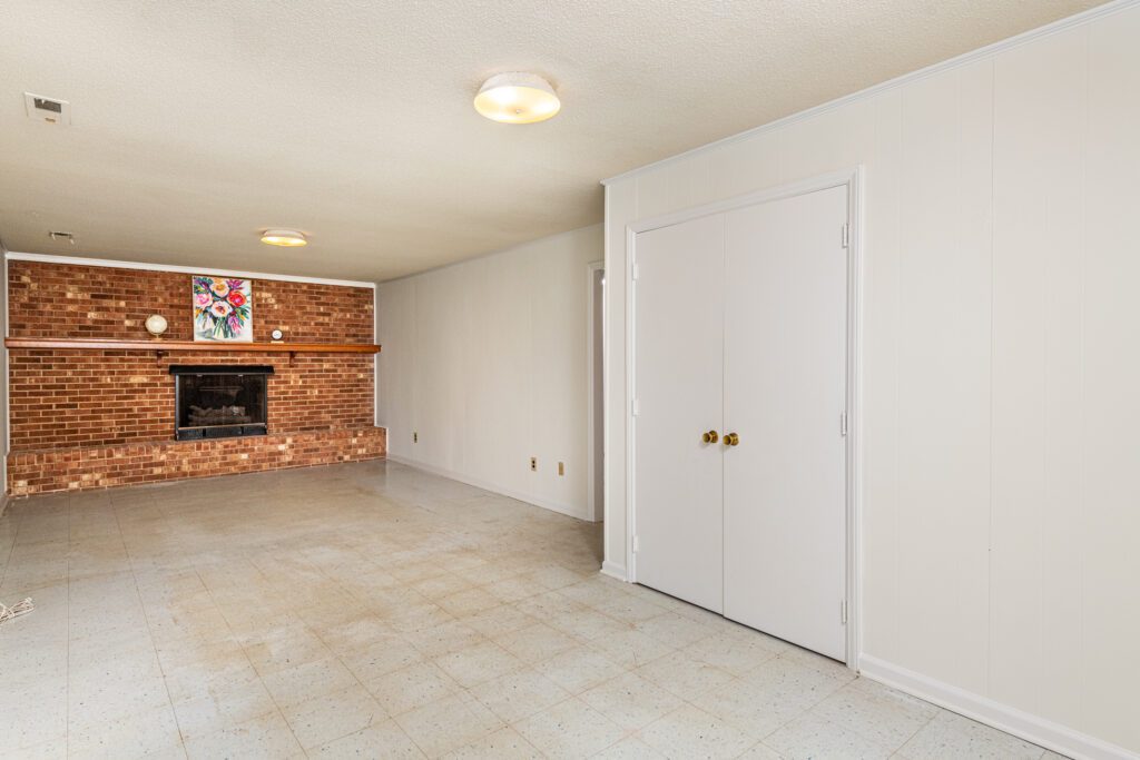 5500 Farley Drive Raleigh NC 27609 - Hillman Real Estate Group at eXp Realty