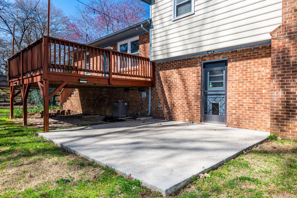 5500 Farley Drive Raleigh NC 27609 - Hillman Real Estate Group at eXp Realty
