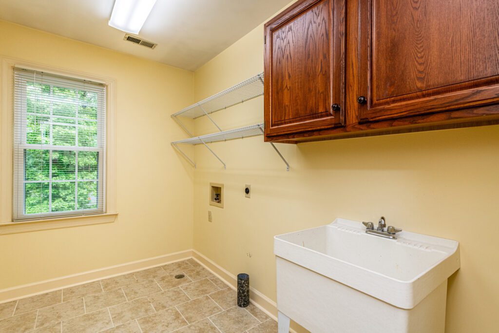 104 Kettlebridge Drive Cary NC 27511 – Hillman Real Estate Group at eXp Realty