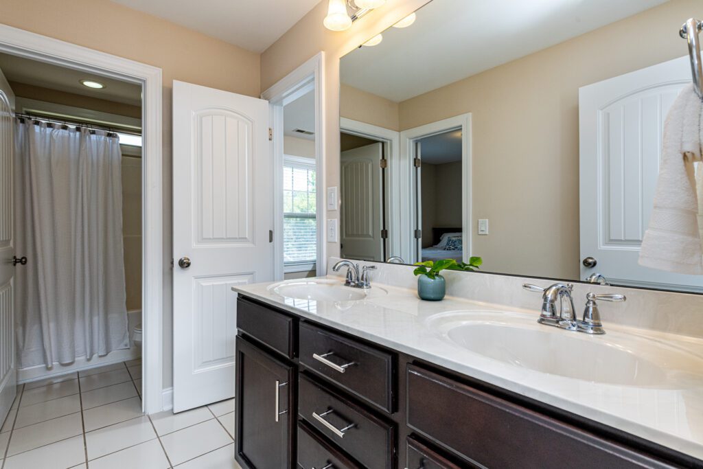 3908 Wedonia Drive Cary NC 27519 – Hillman Real Estate Group at eXp Realty