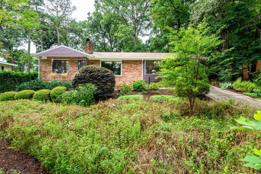 1012 Ravenwood Drive Raleigh NC 27606 – Hillman Real Estate Group at eXp Realty