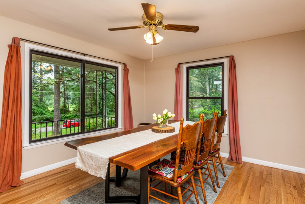 1012 Ravenwood Drive Raleigh NC 27606 – Hillman Real Estate Group at eXp Realty