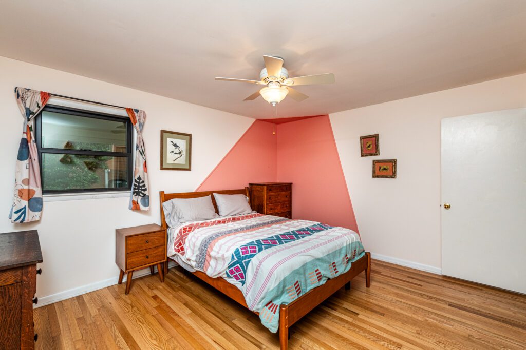 1012 Ravenwood Drive Raleigh NC 27606 – Hillman Real Estate Group at eXp Realty
