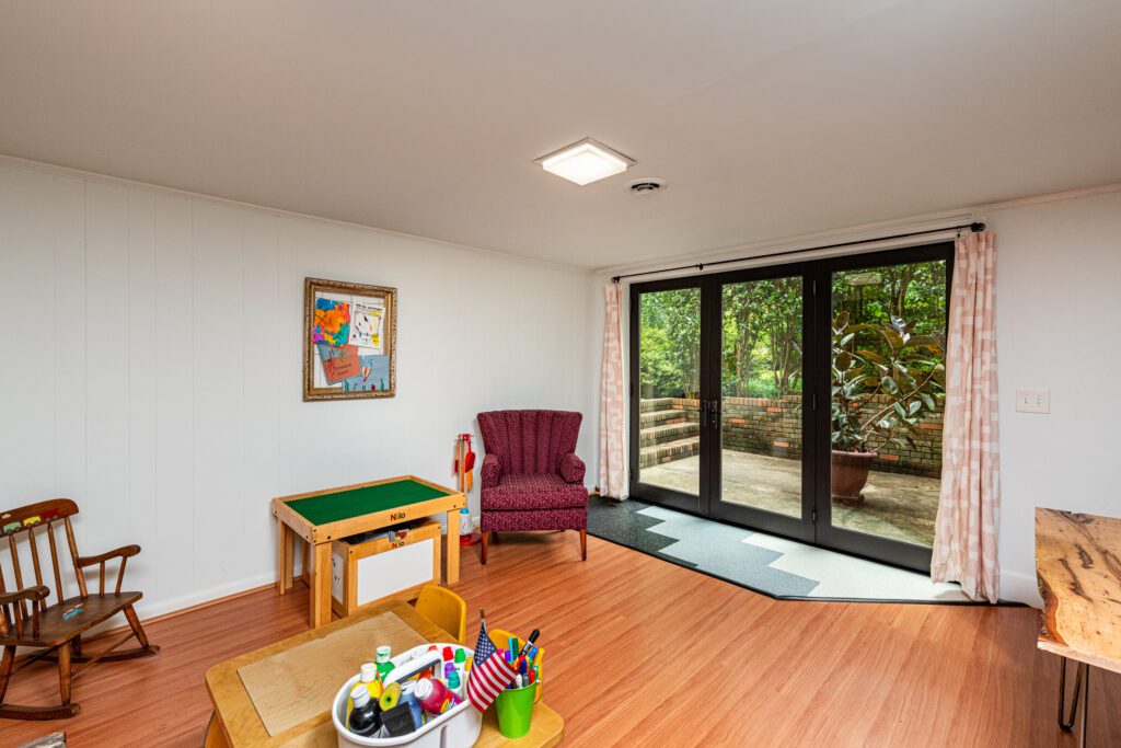 1012 Ravenwood Drive Raleigh NC 27606 – Hillman Real Estate Group at eXp Realty