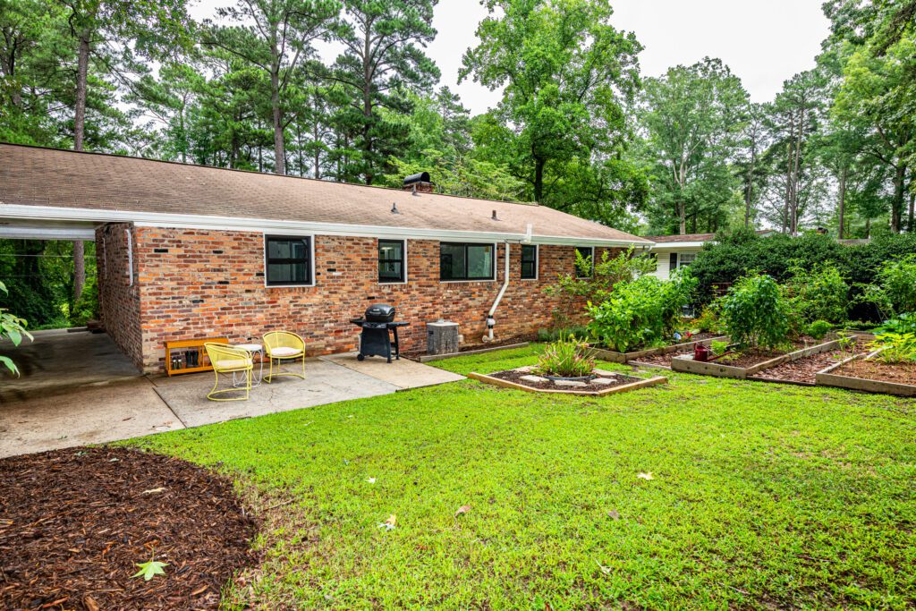 1012 Ravenwood Drive Raleigh NC 27606 – Hillman Real Estate Group at eXp Realty