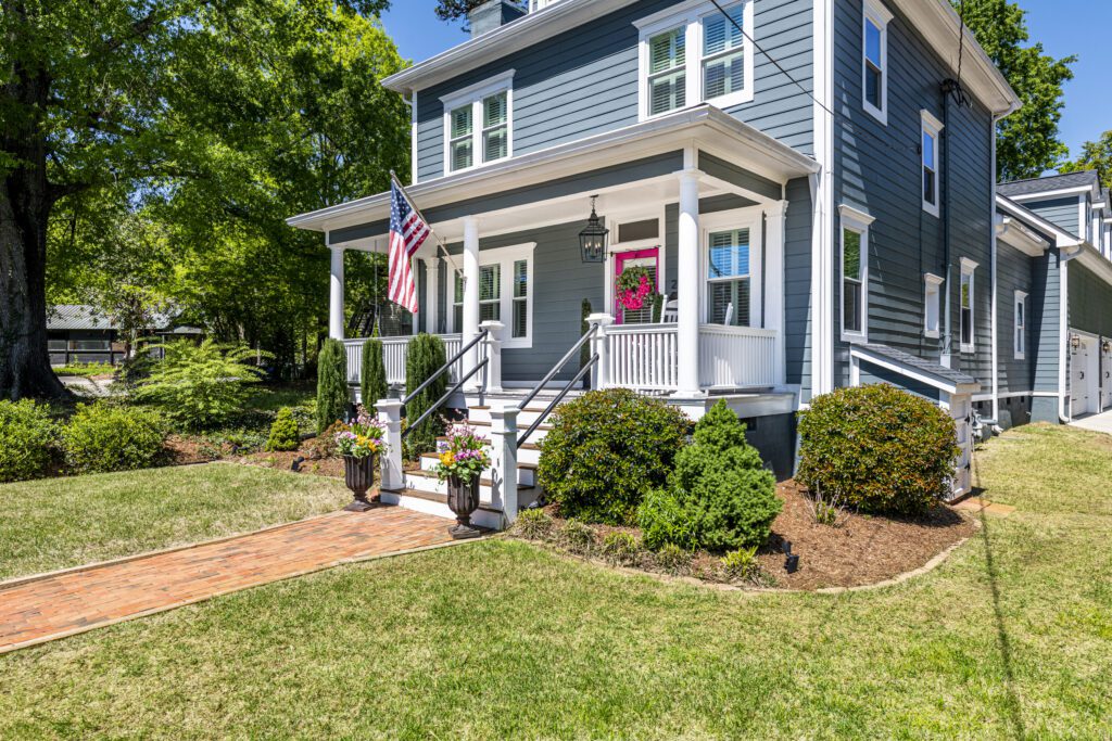 208 Ashe Ave Raleigh NC 27605 – Hillman Real Estate Group at eXp Realty