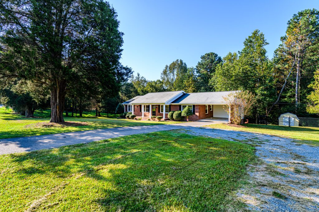 904 Pendergrass Road Sanford NC 27330