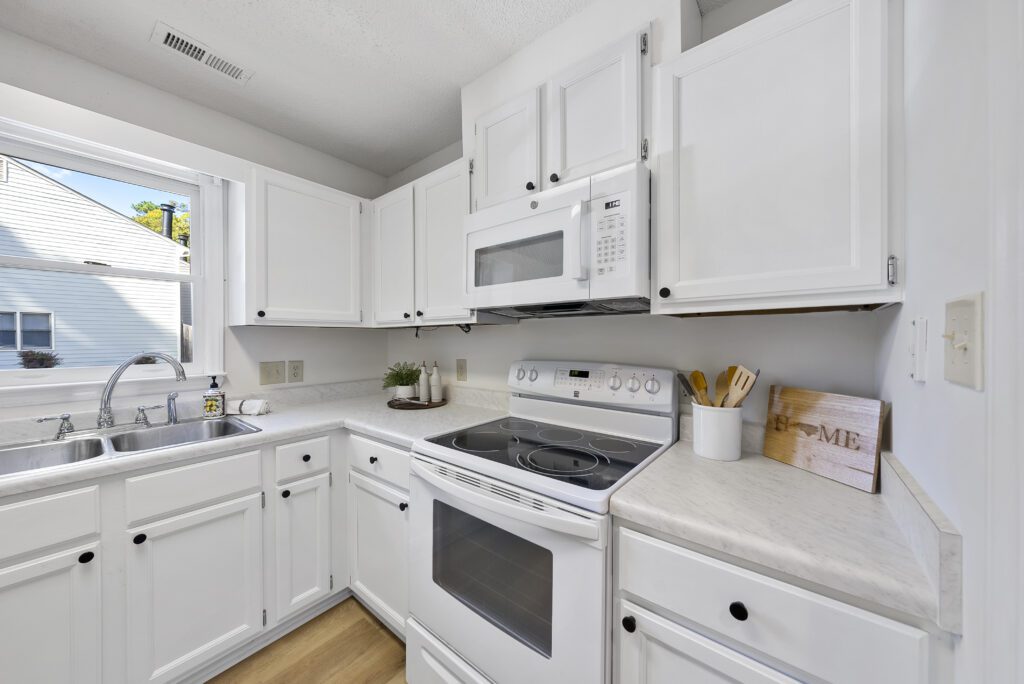 1512 Township Circle Raleigh NC 27609 - Hillman Real Estate Group at eXp Realty