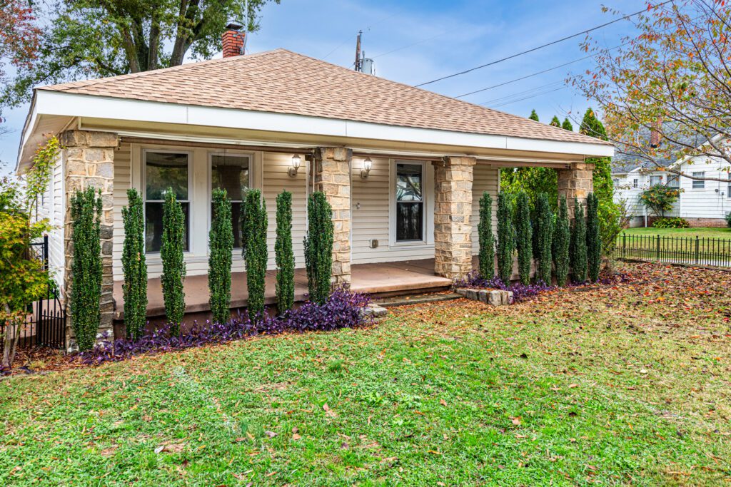 200 Grand Avenue Raleigh NC 27606 - Hillman Real Estate Group at eXp Realty