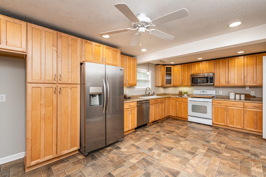 200 Grand Avenue Raleigh NC 27606 - Hillman Real Estate Group at eXp Realty