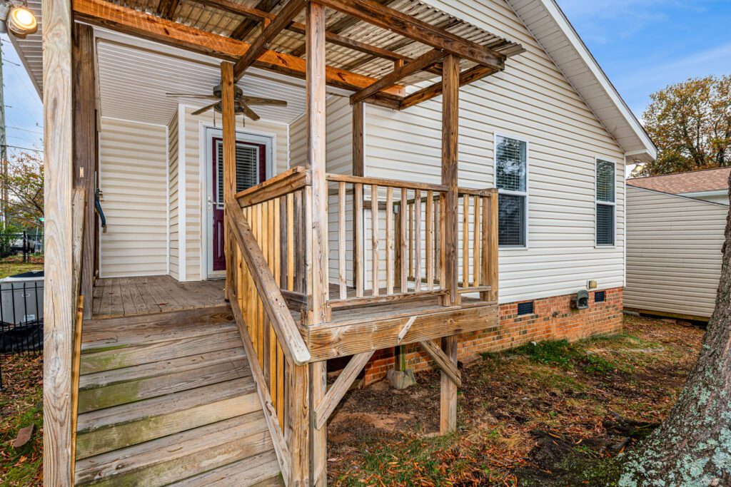 200 Grand Avenue Raleigh NC 27606 - Hillman Real Estate Group at eXp Realty