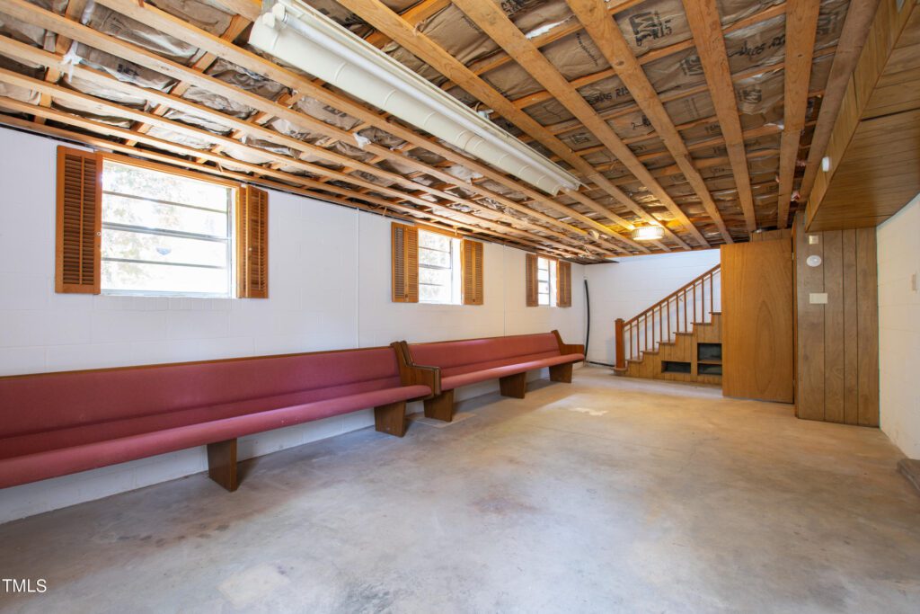 Modernist Home of the Month 111 Hilton Avenue