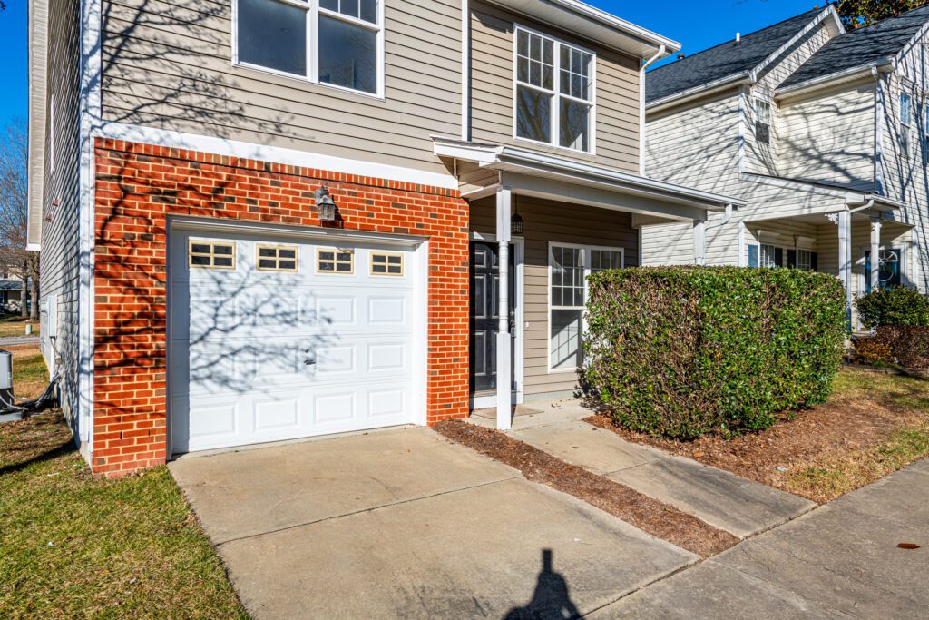 105 Danesway Drive Holly Springs NC 27540 - Hillman Real Estate Group at eXp Realty