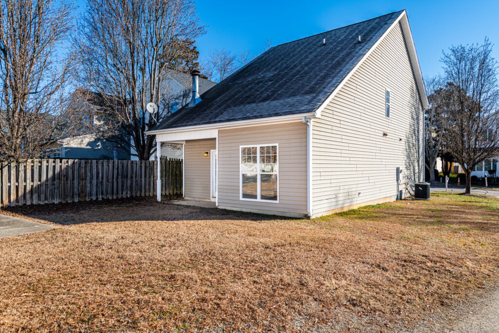 105 Danesway Drive Holly Springs NC 27540 - Hillman Real Estate Group at eXp Realty