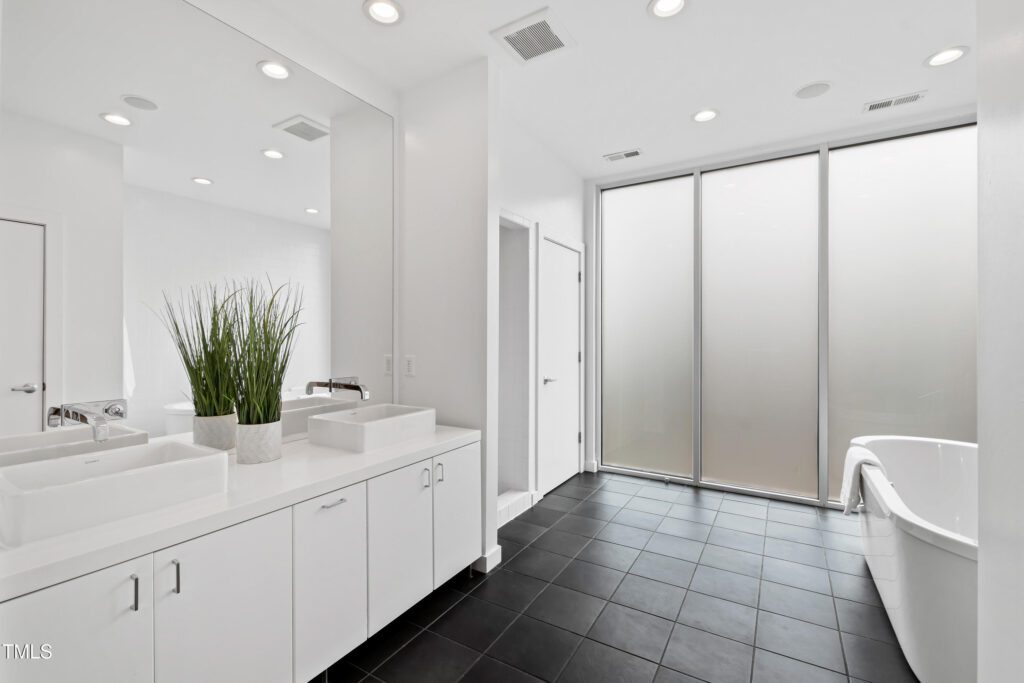 817 Bryan Street - MHOTM