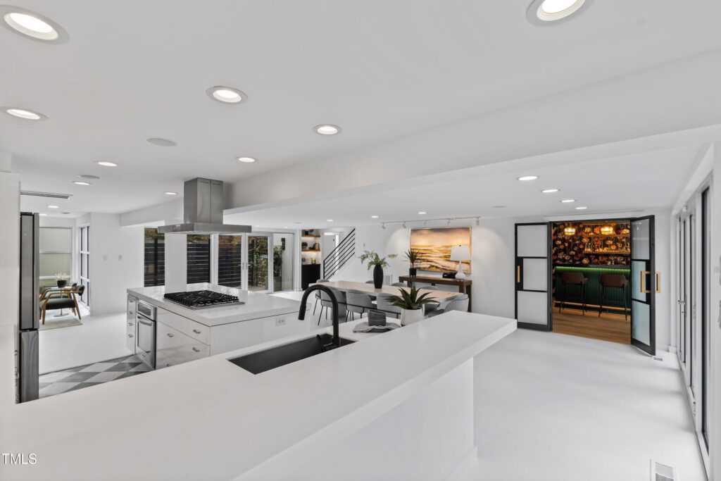 817 Bryan Street - MHOTM