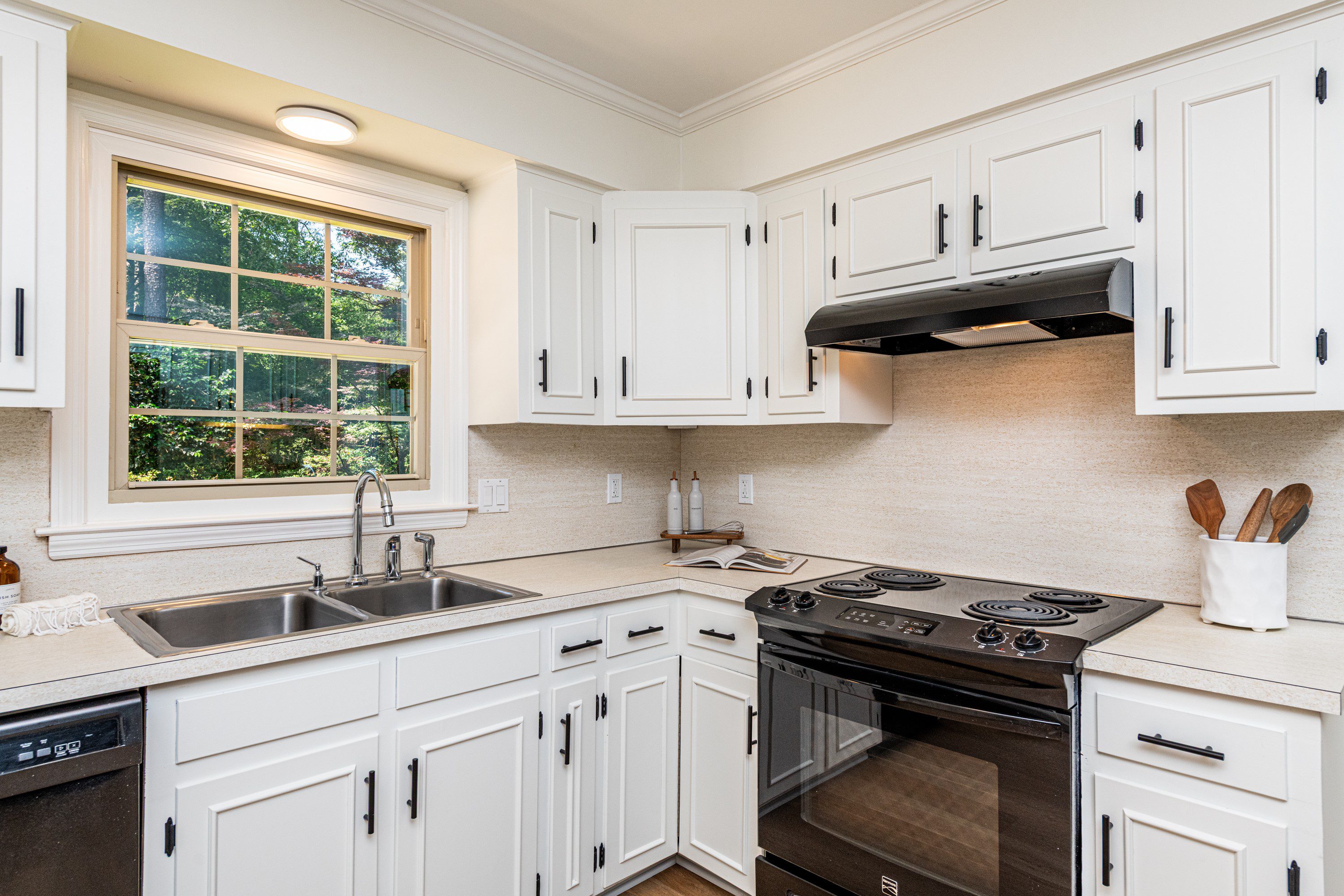 1604 Westbridge Court Raleigh NC 27606 - Hillman Real Estate Group at eXp Realty