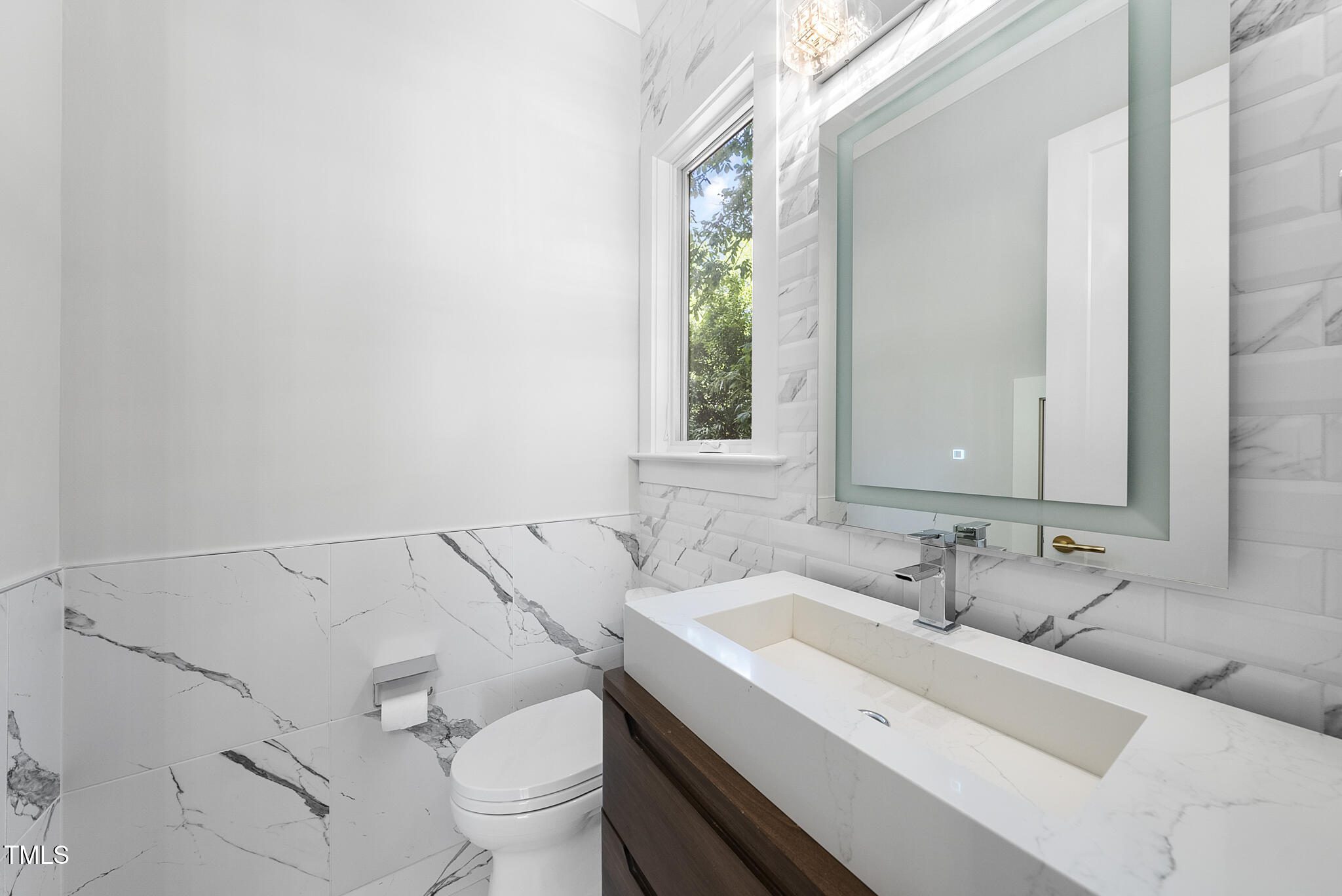 MHTOM 1820 Park Drive