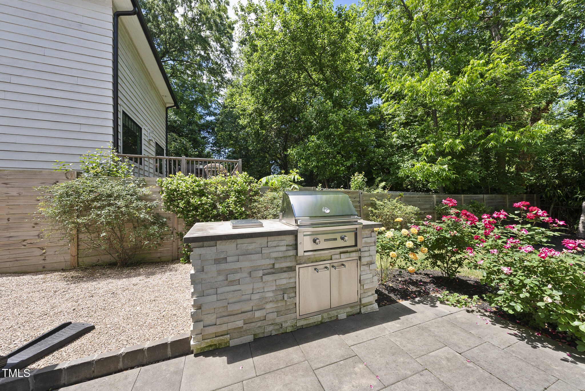 MHTOM 1820 Park Drive