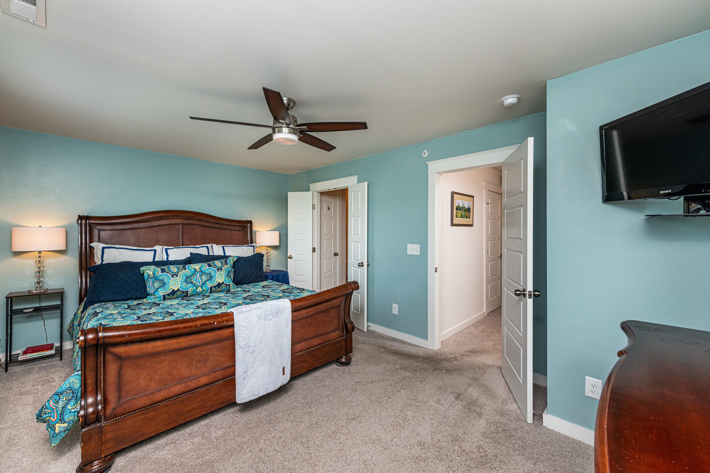 7809 Lillyhurst Drive Raleigh NC 27612 - Hillman Real Estate Group at eXp Realty