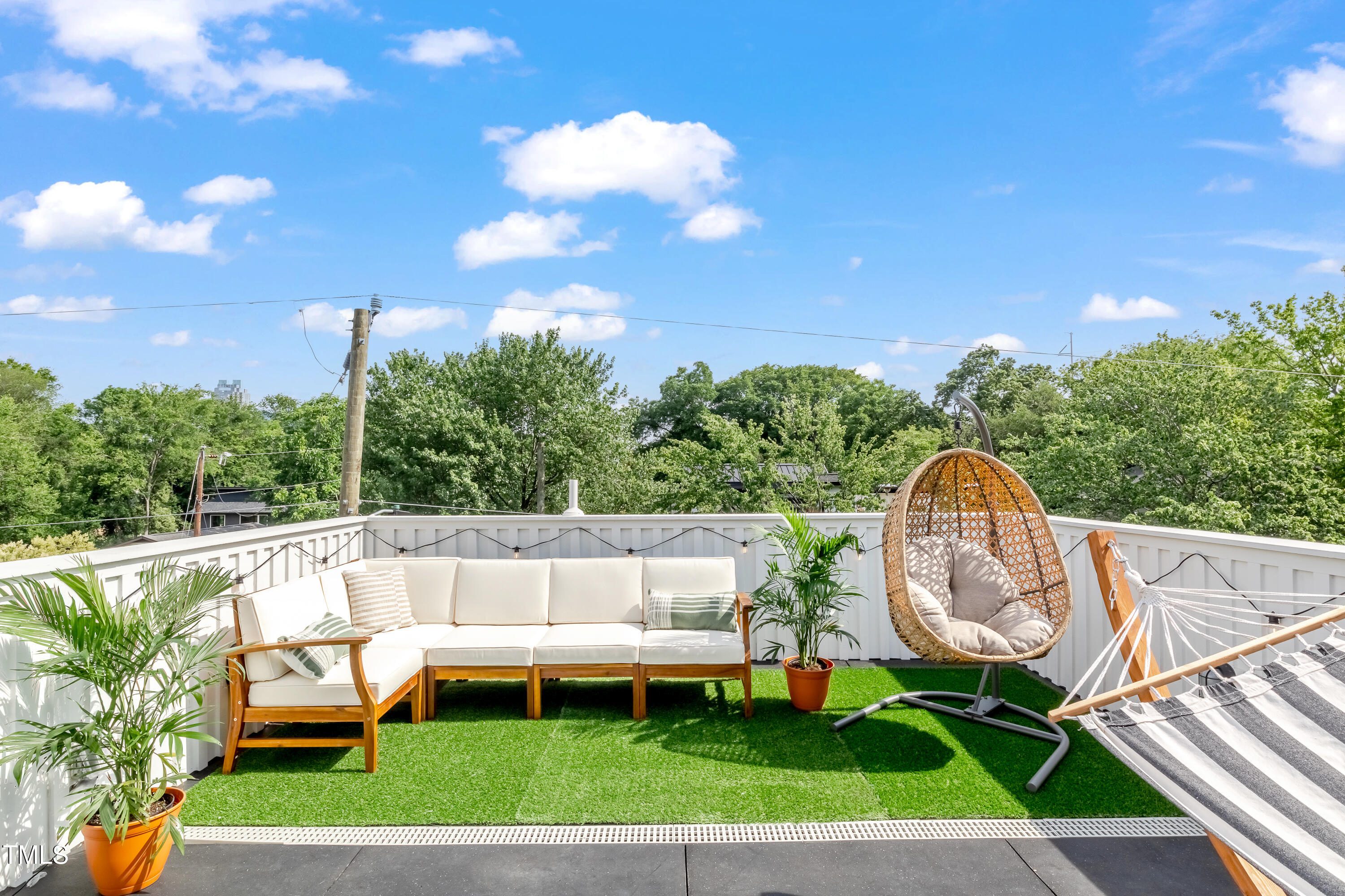 MHOTM 400 Bragg Street