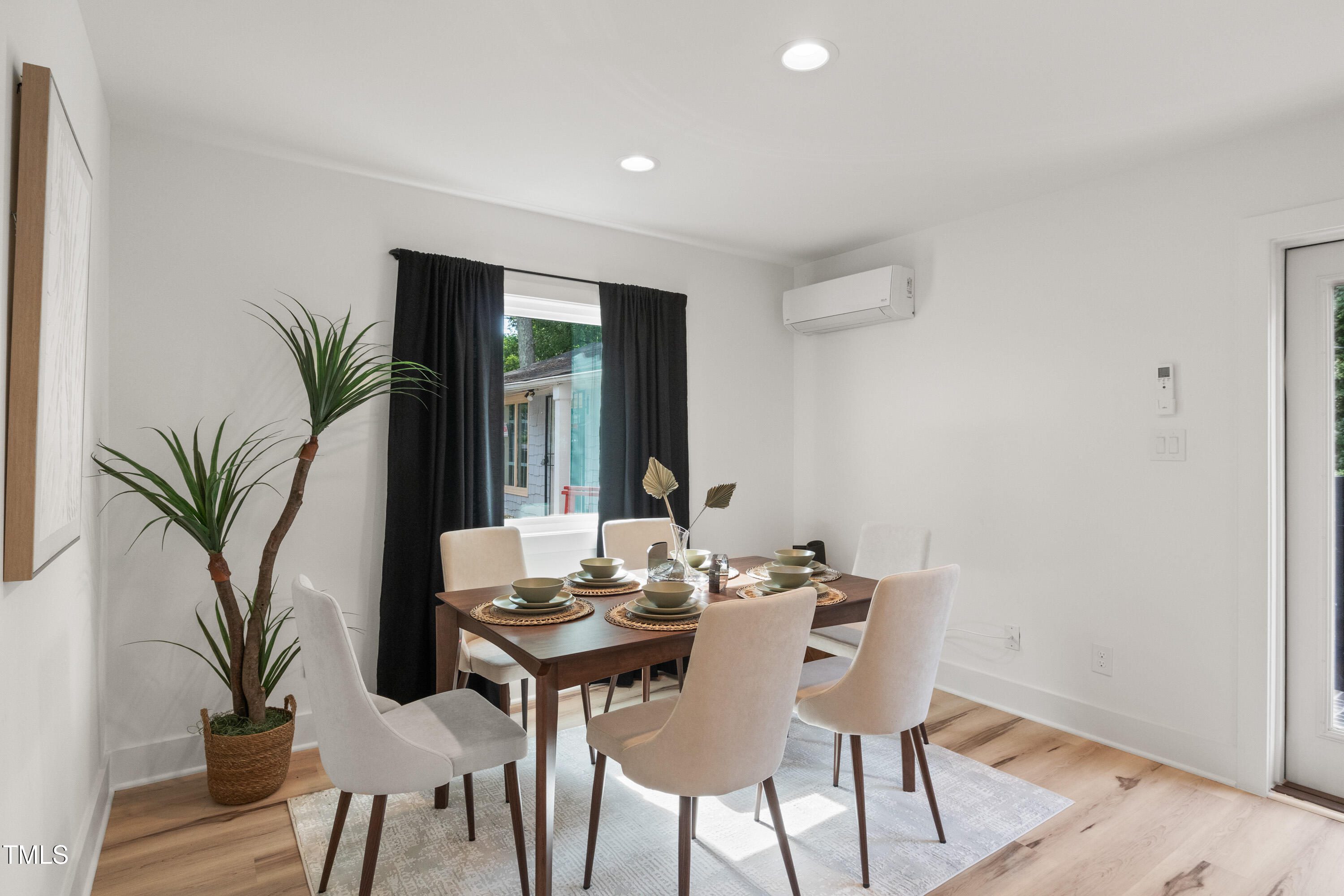 MHOTM 400 Bragg Street