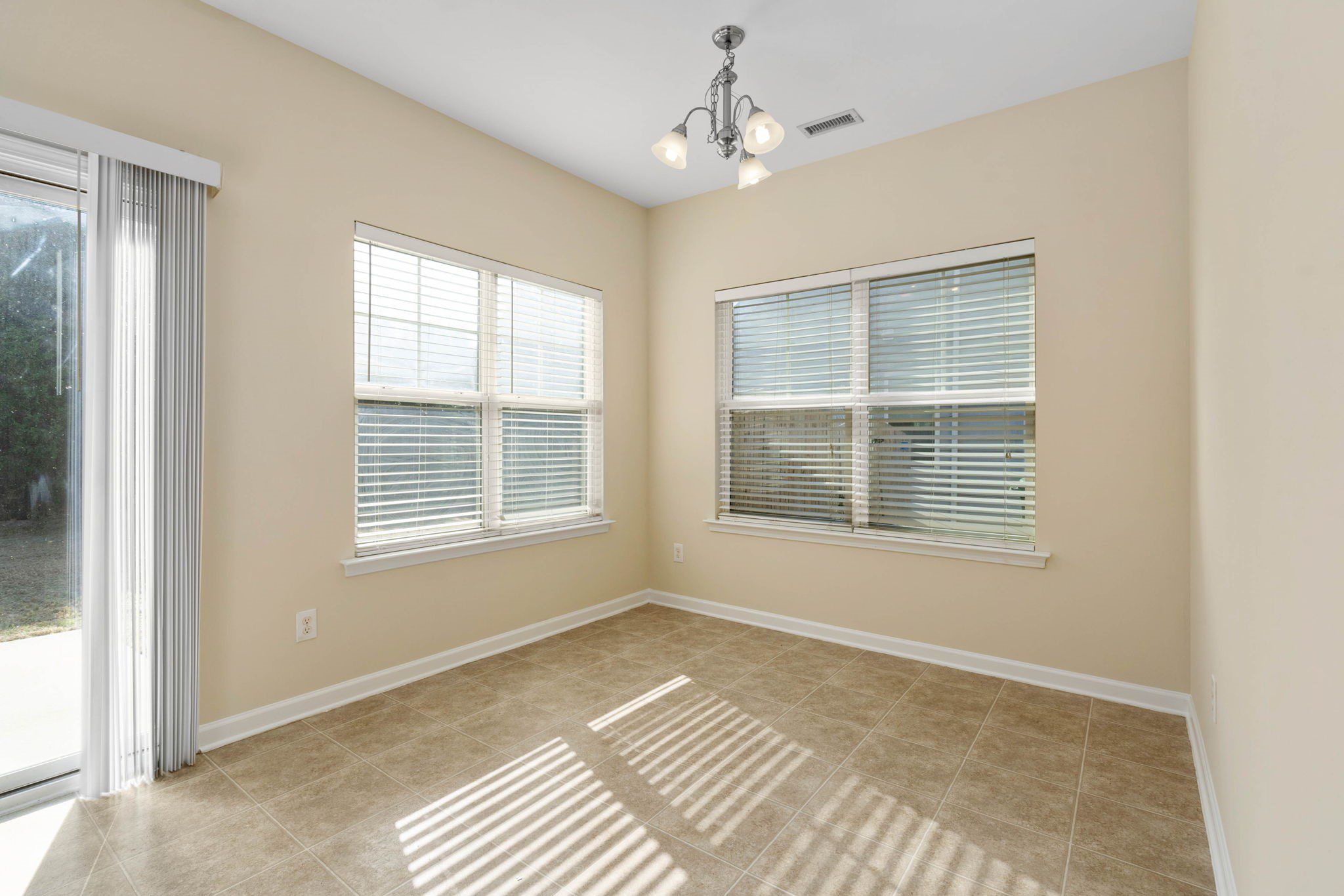  1894 Landstrom Lane Fuquay-Varina NC 27526 Hillman Real Estate Group at eXp Realty 