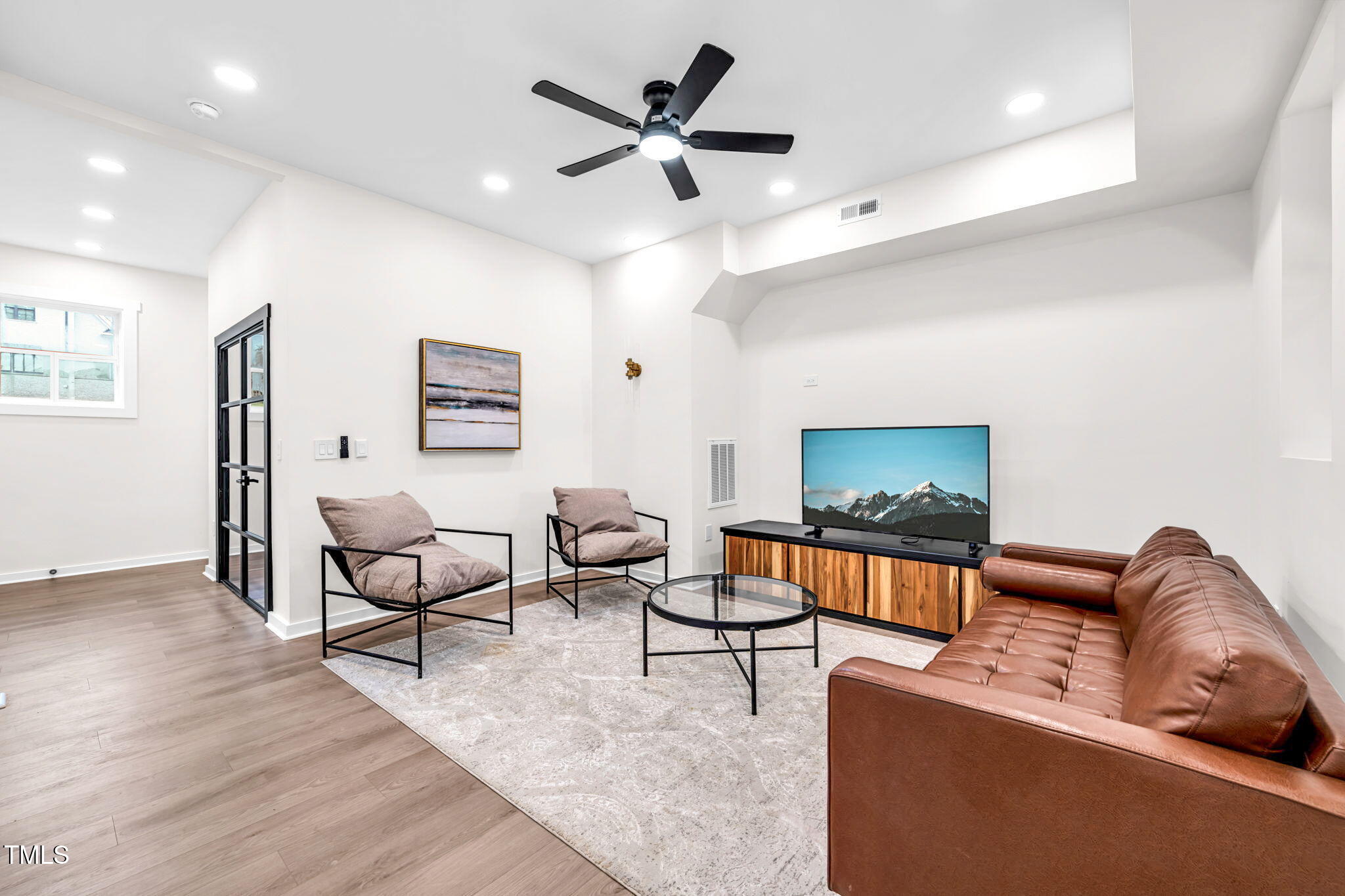 HREG Modernist Home of the Month - 721 Currituck Drive