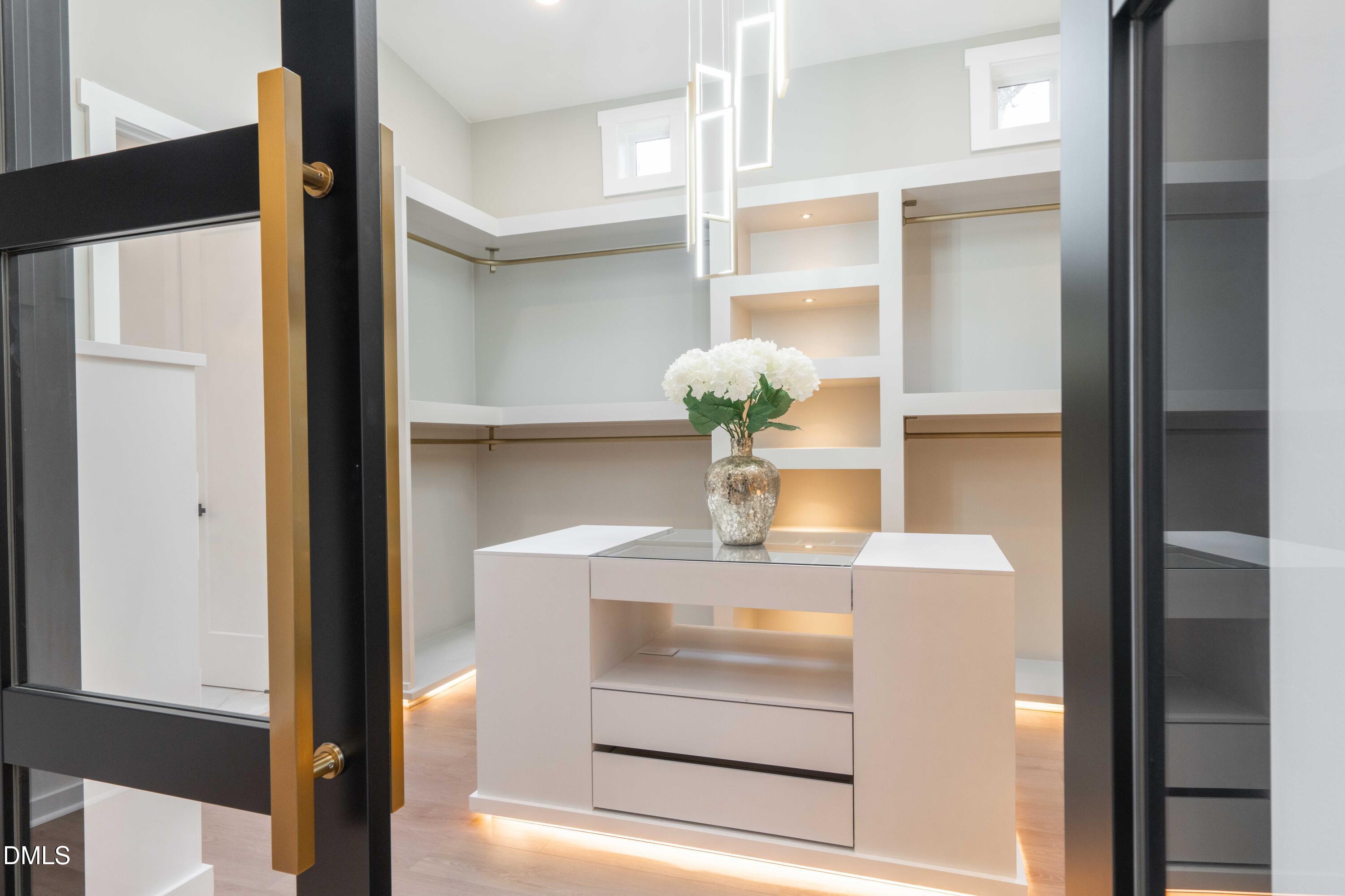 HREG Modernist Home of the Month - 721 Currituck Drive