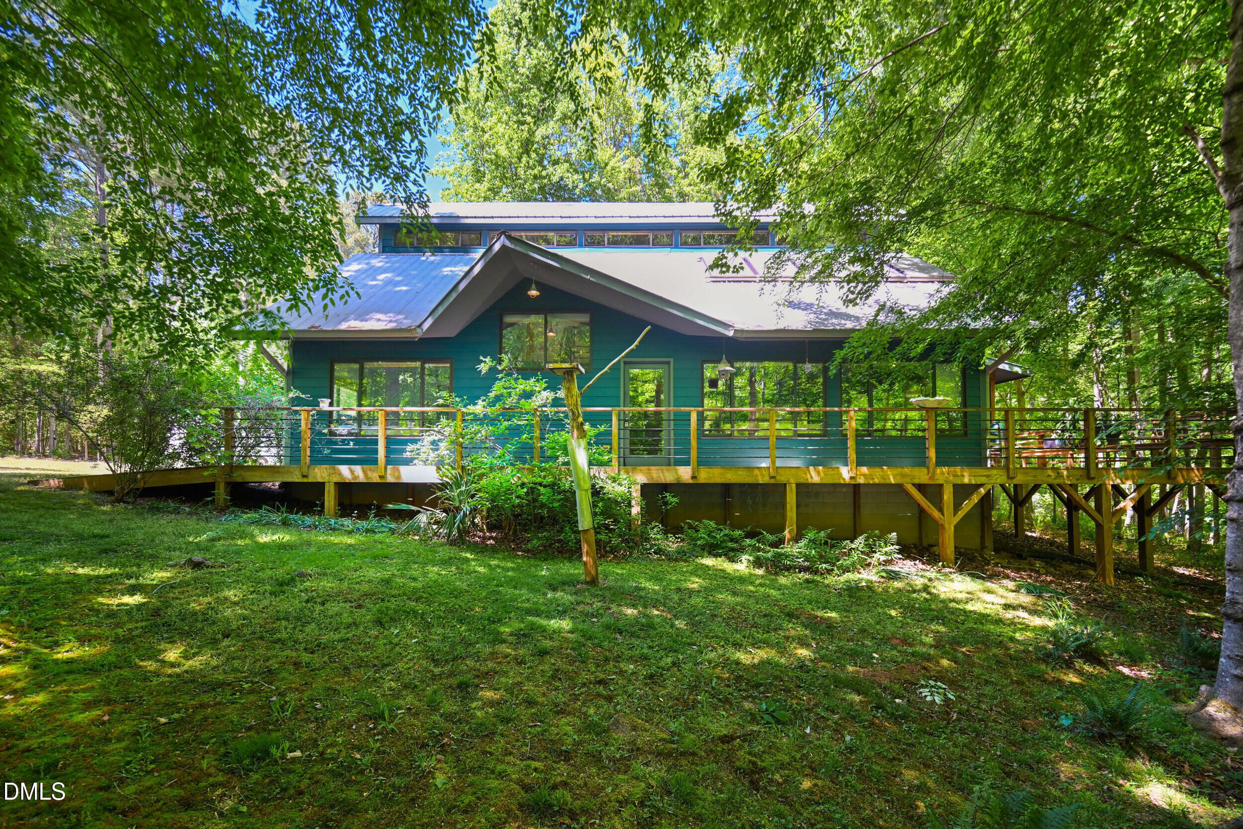 HREG Modernist Home of the Month: Privacy, Flexibility, and Proximity in North Chatham