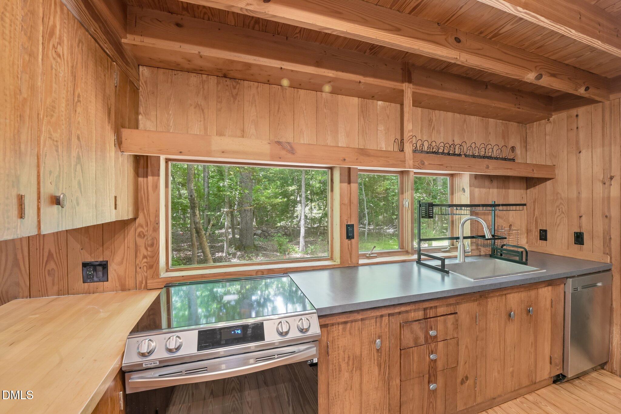 268 Box Turtle Trail - HREG Modernist Home of the Month
