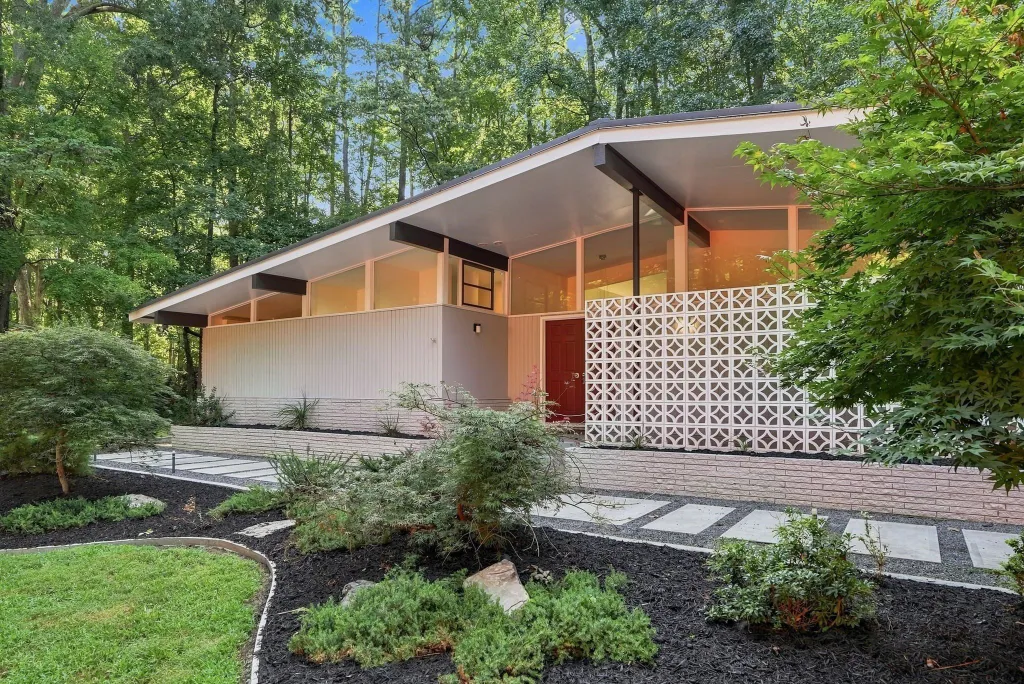 110 Woodland Drive, Cary, Listed by Hillman Real Estate Group at eXp Realty
